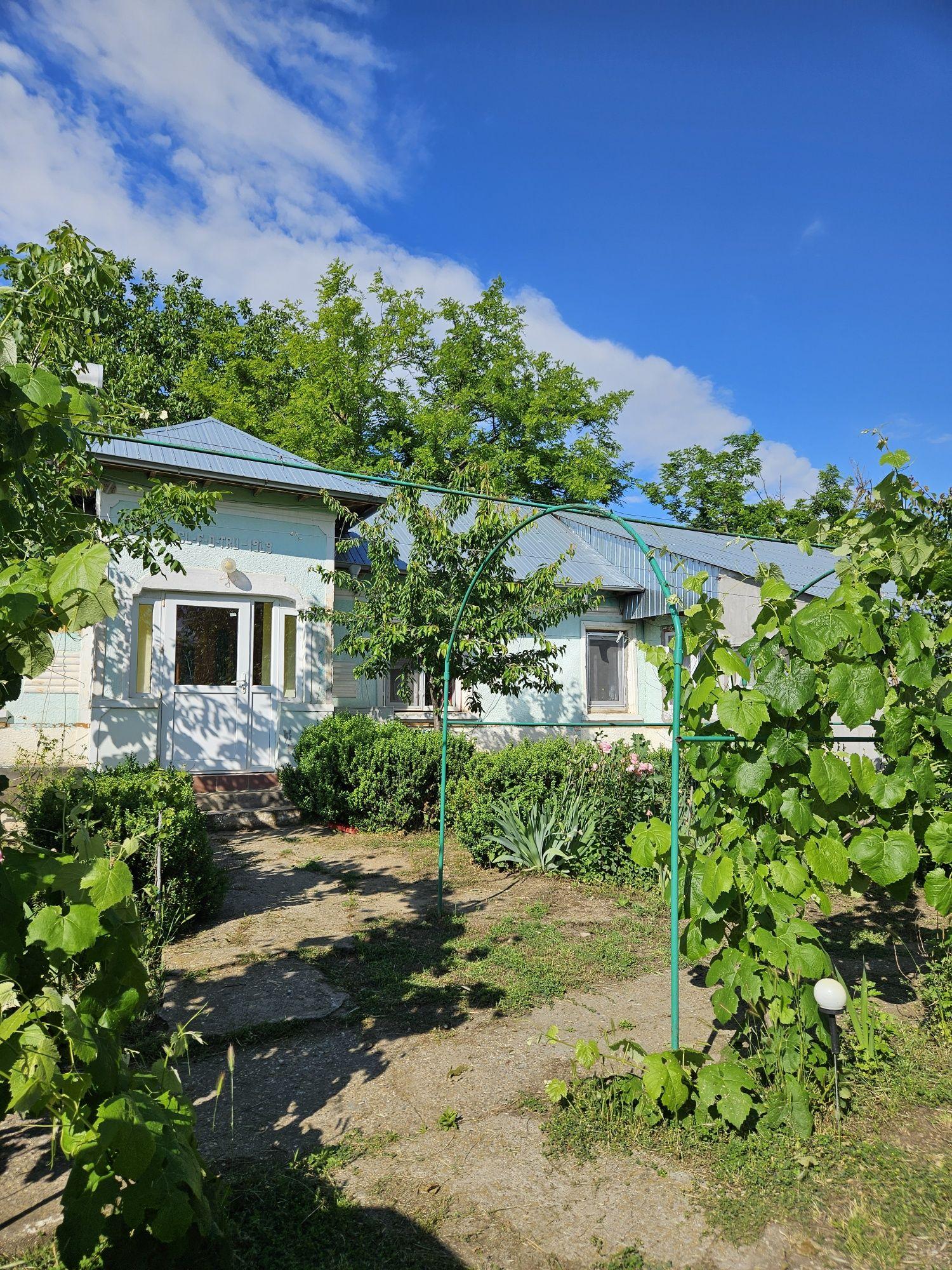 Vanzare Casa Batraneasca  loc. Dracea Jud. Teleorman