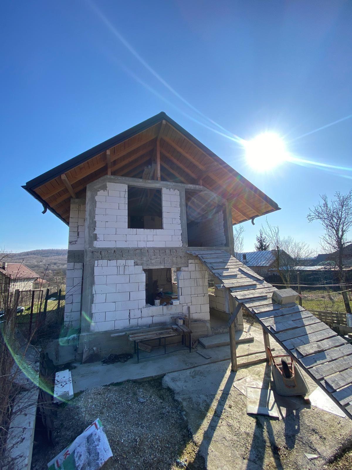 Casa de vânzare 180mp - imagine 1