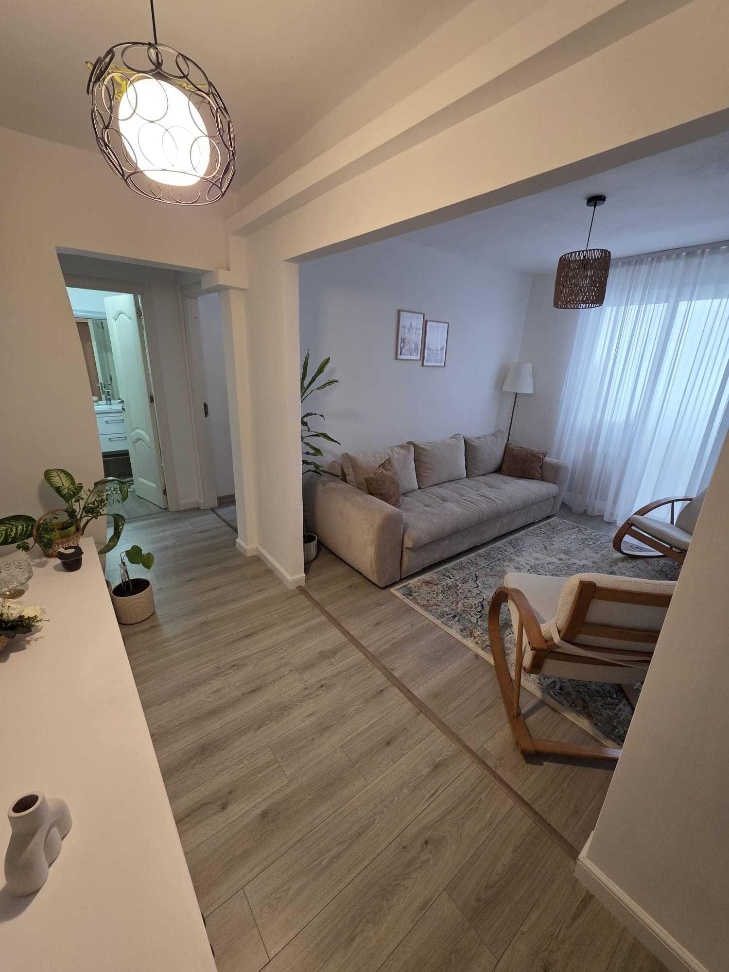 Inchiriez apartament 2 camere