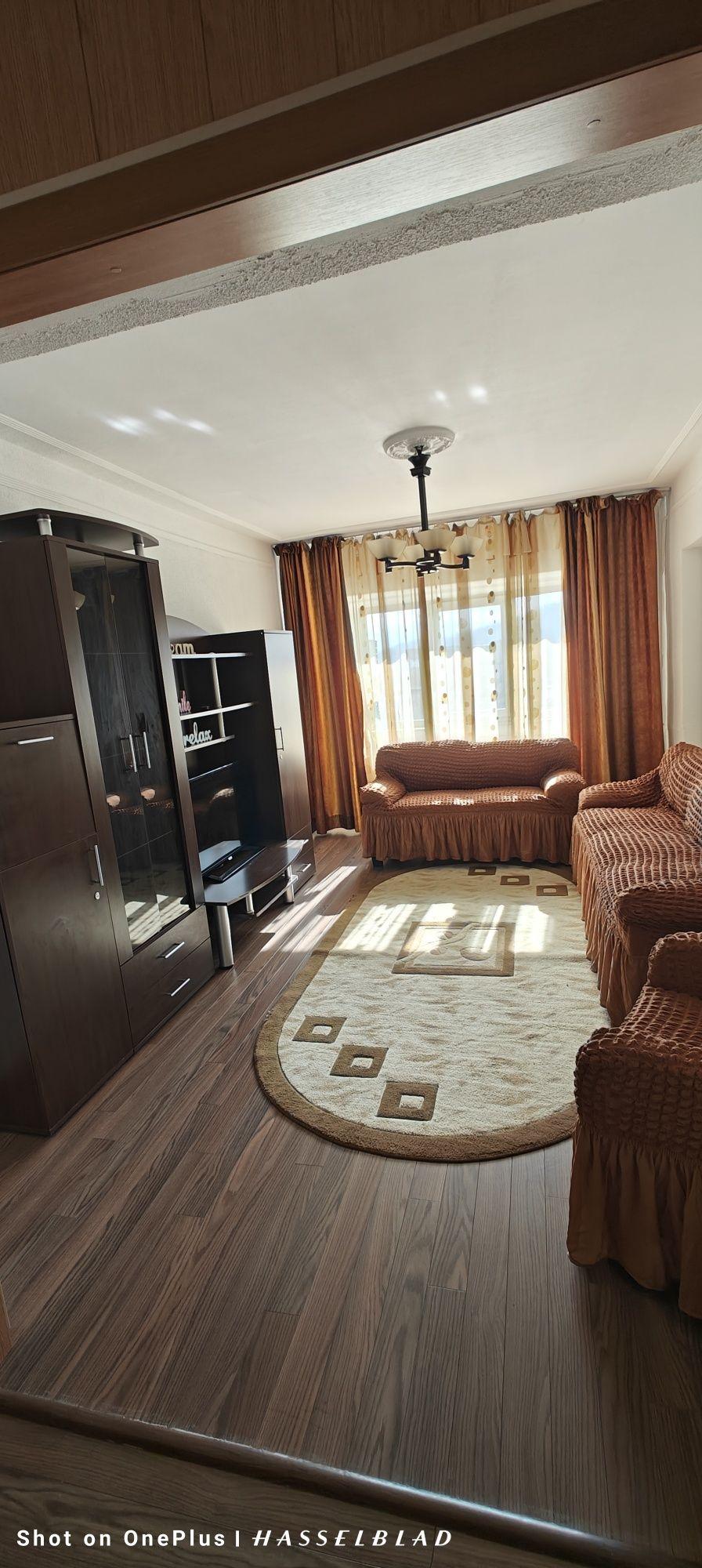 Închiriez apartament cu 4 camere ,Nicolina . - imagine 1