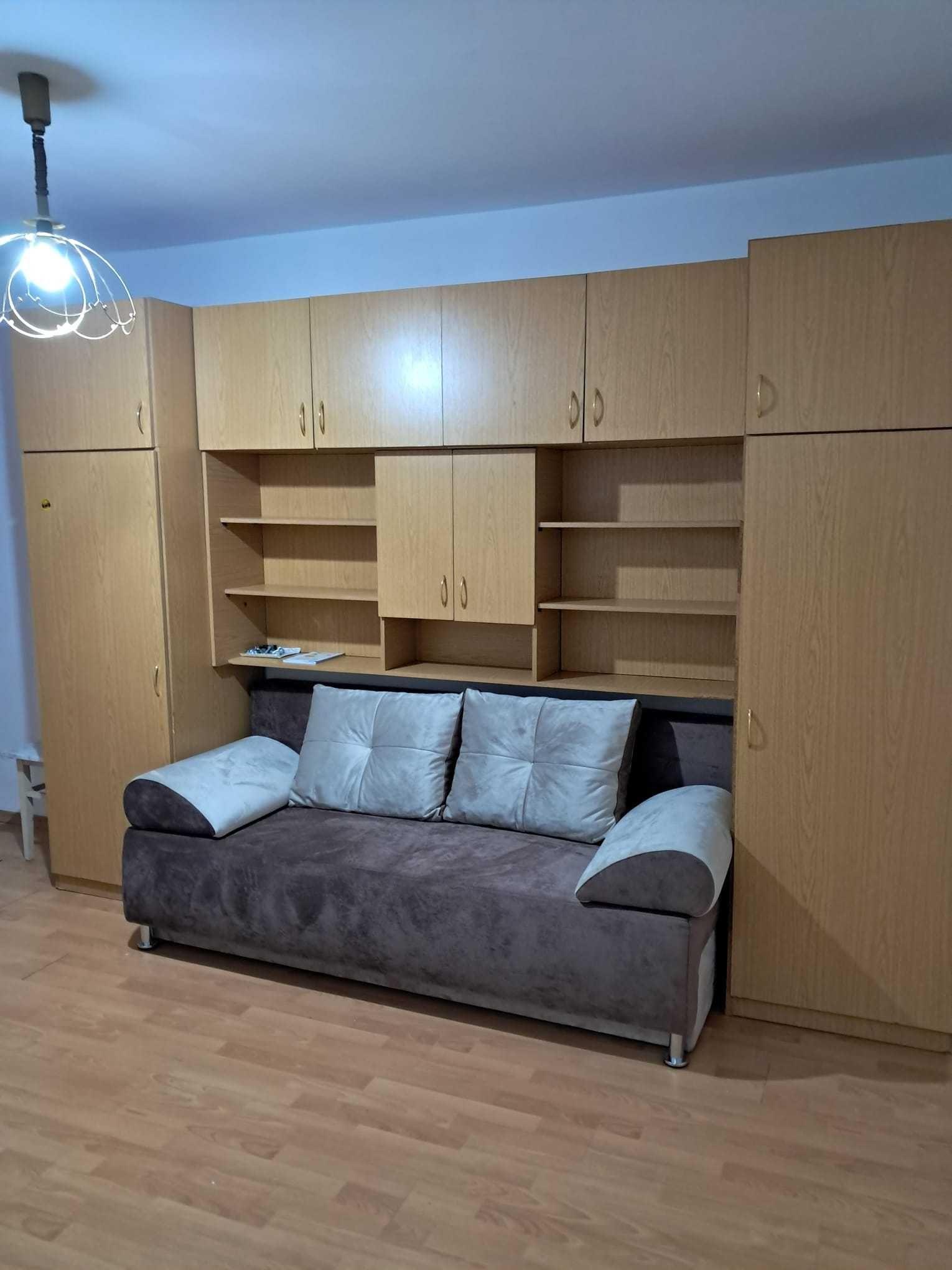 Închiriez garsonieră confort 1