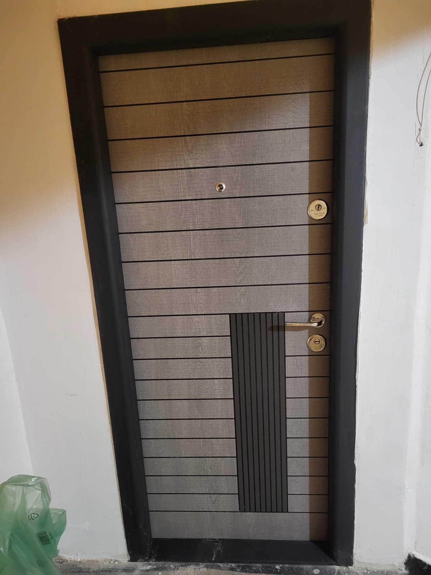 3 camere decomandat Mioritei