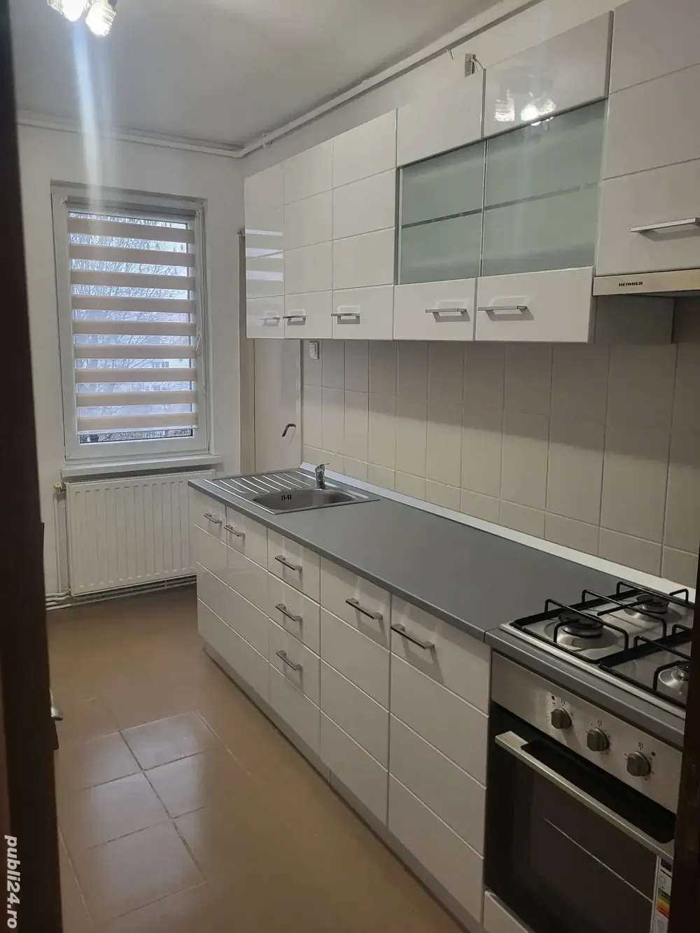 Închiriez apartament cu 2 camere, cartierul Tudor, zona liniștită - imagine 1