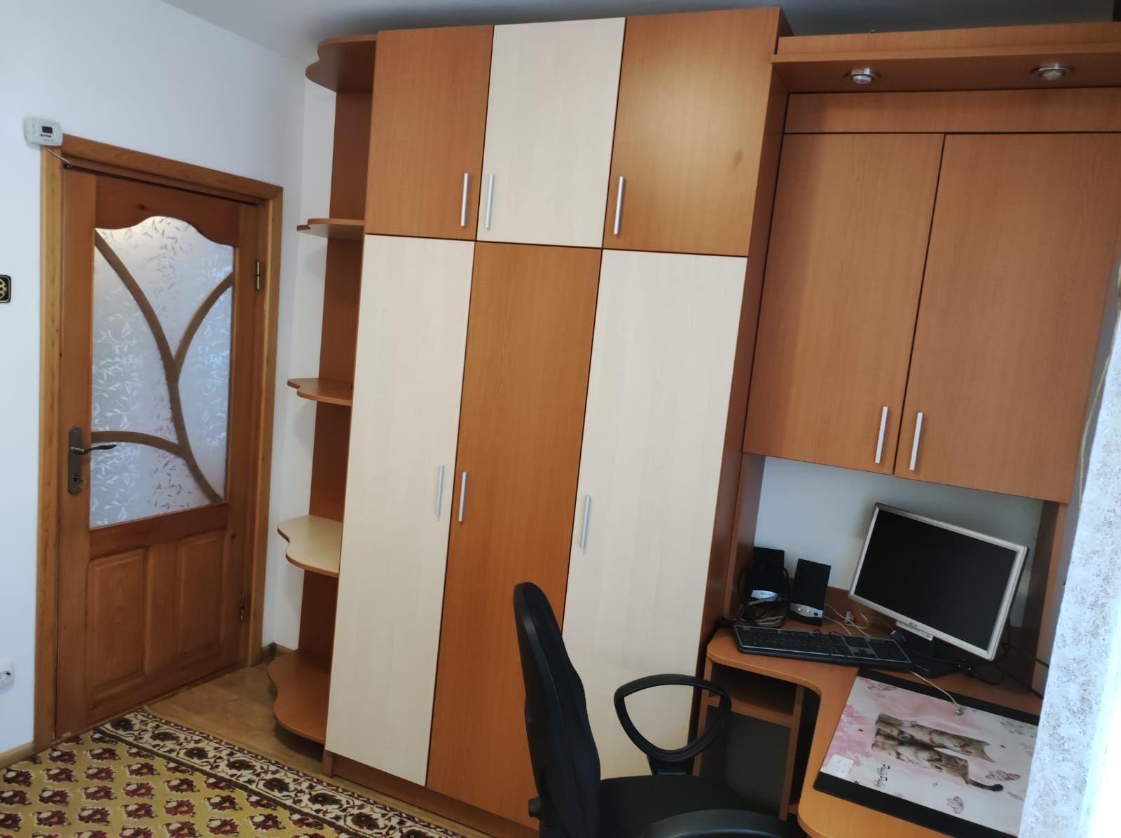 Apartament de închiriat