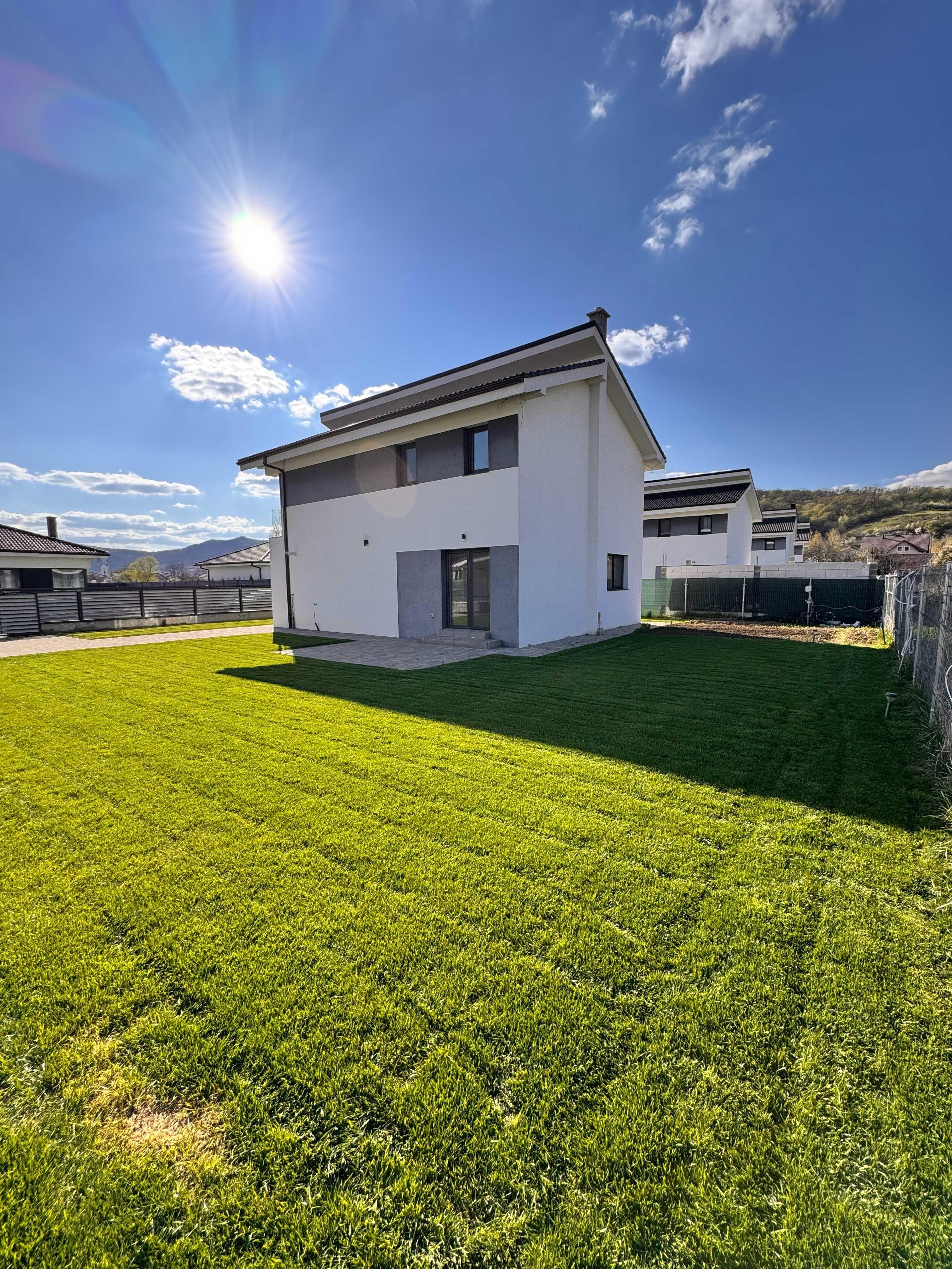 Ex: Casa noua de vanzare - imagine 1