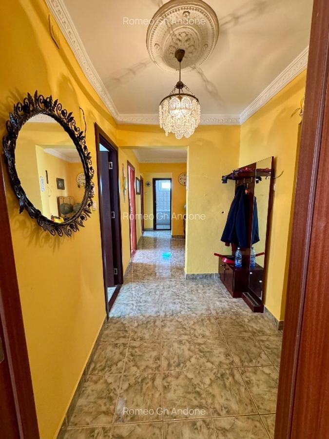 Apartament decomandat 3 camere 70 mp Tomis Nord