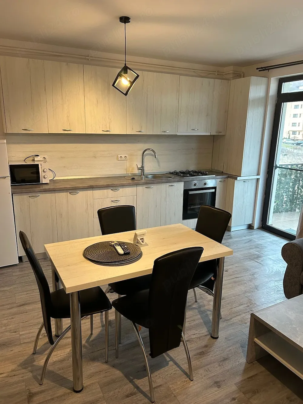 Inchiriez ap 2 camere in Floresti - imagine 1