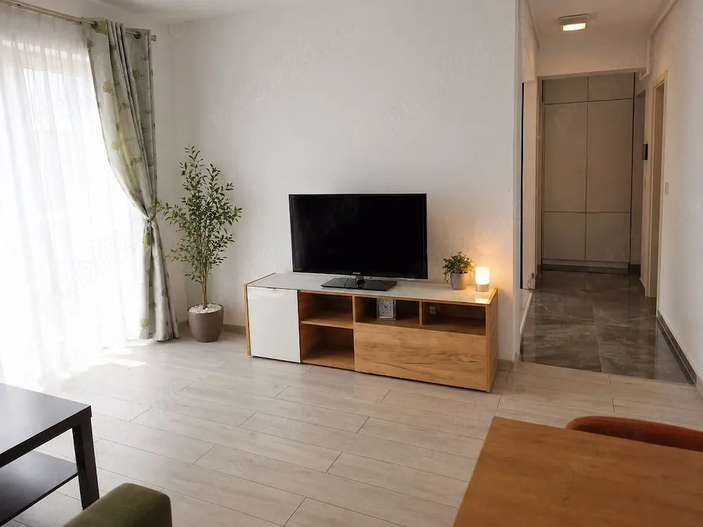 Particular, Apartmanet 2 camere-studio, Maurer Vilas , Ioan Popasu  Tractoru   Coresi - imagine 1