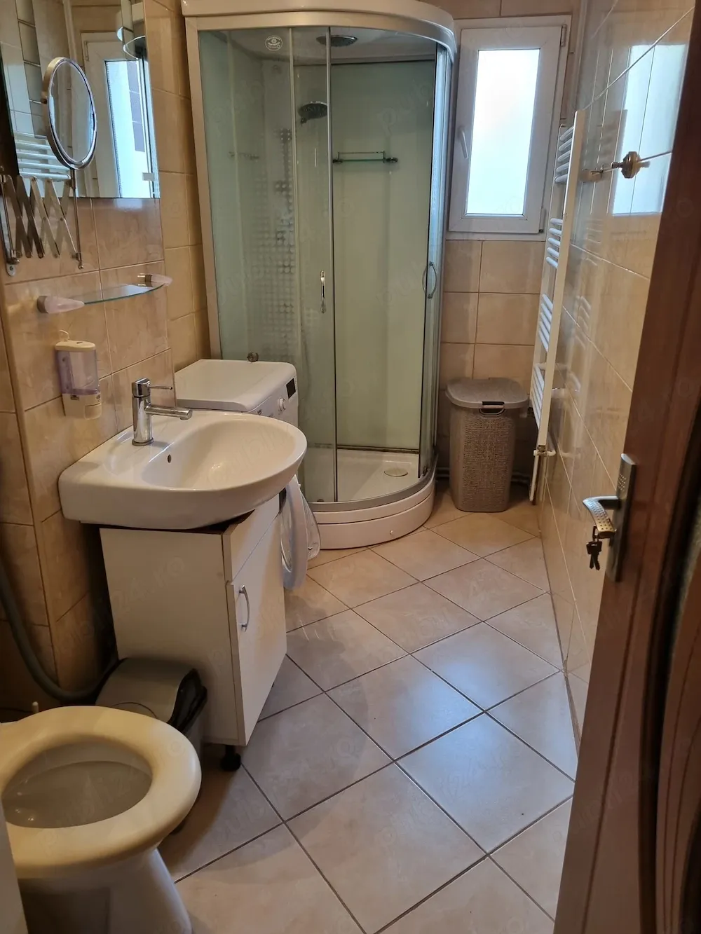 Apartament de închiriat - imagine 1