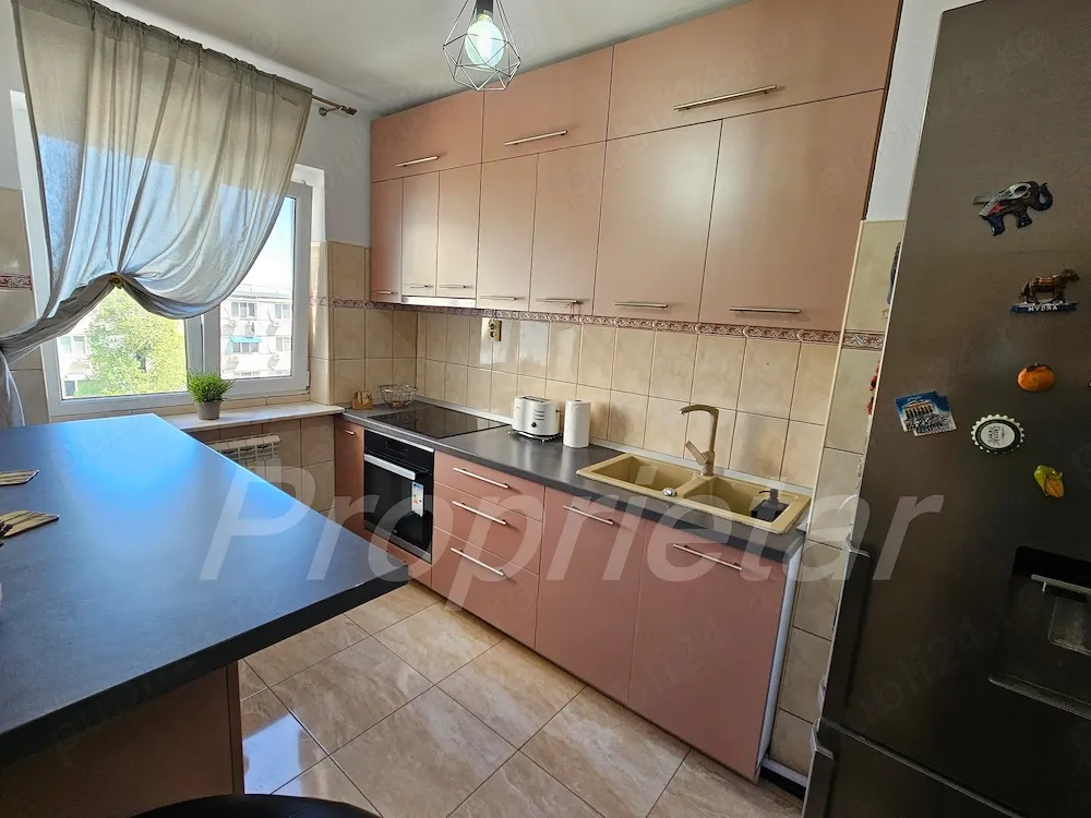 Apartament 2 camere decomandat mobilat CET CONSTANTA - imagine 1