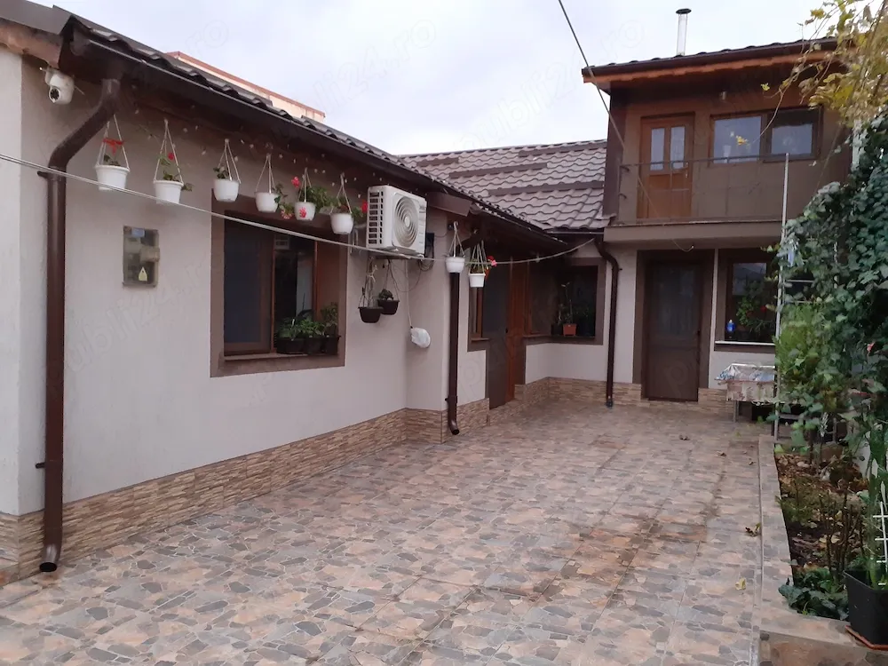 Inel 1 Casa 4 camere- baie- bucatarie- beci-centrala pe gaz-169000 euro! Gata de mutat! - imagine 1