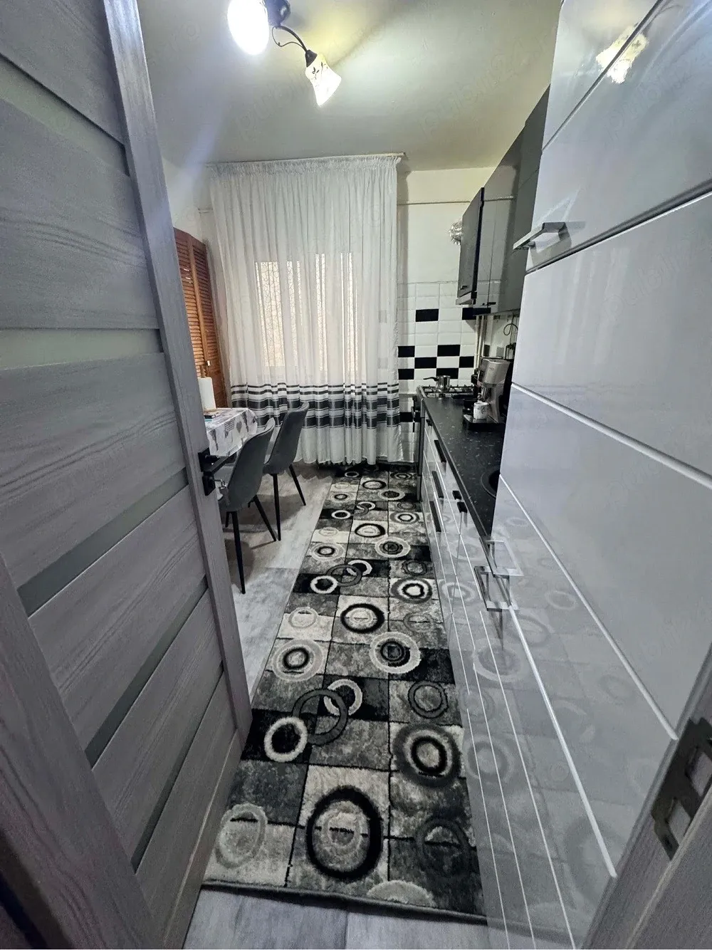Apartament de vânzare în Rovine , lângă Pizza Ibiza - imagine 1