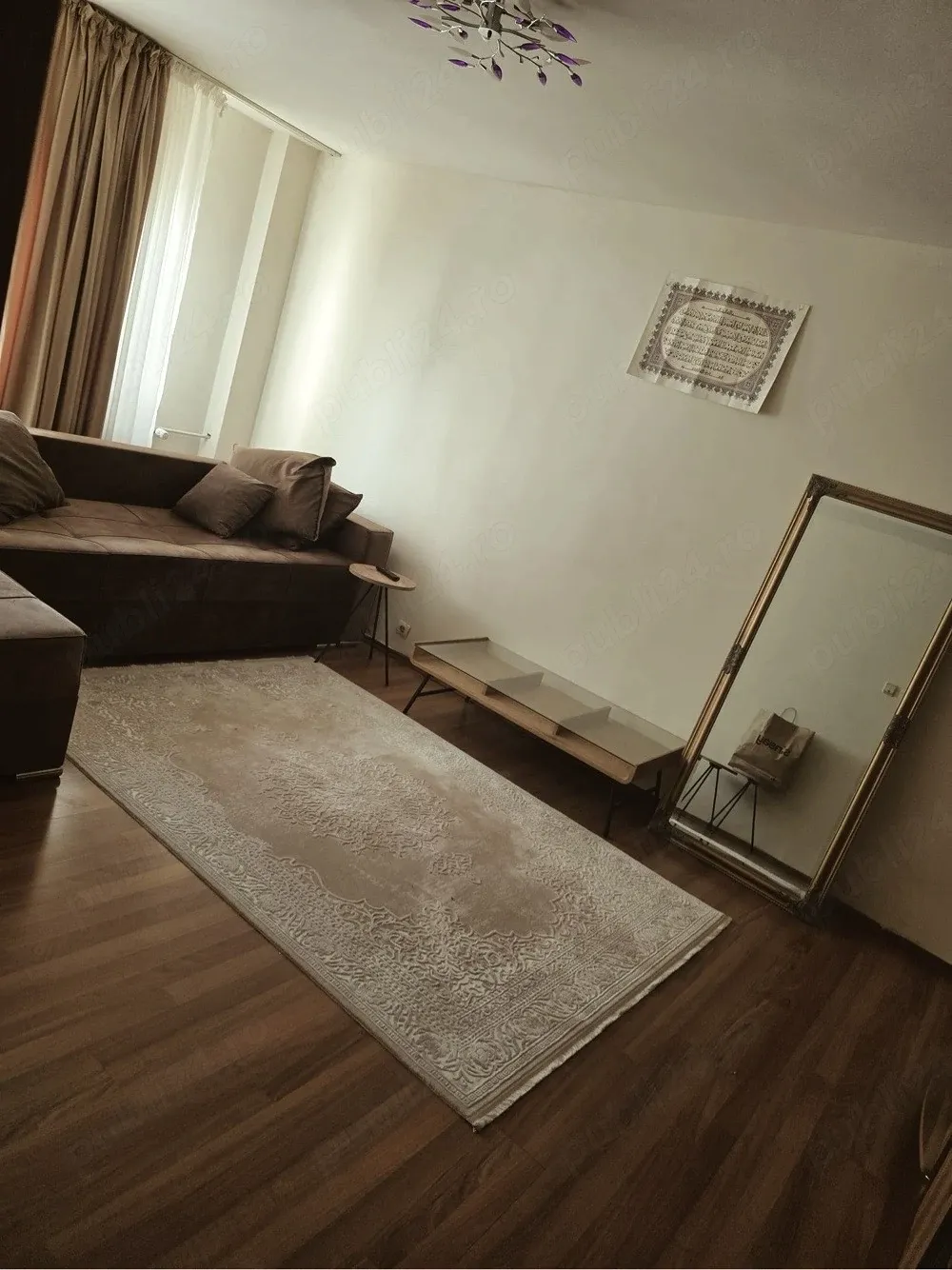 Apartament cu 4 camere - imagine 1