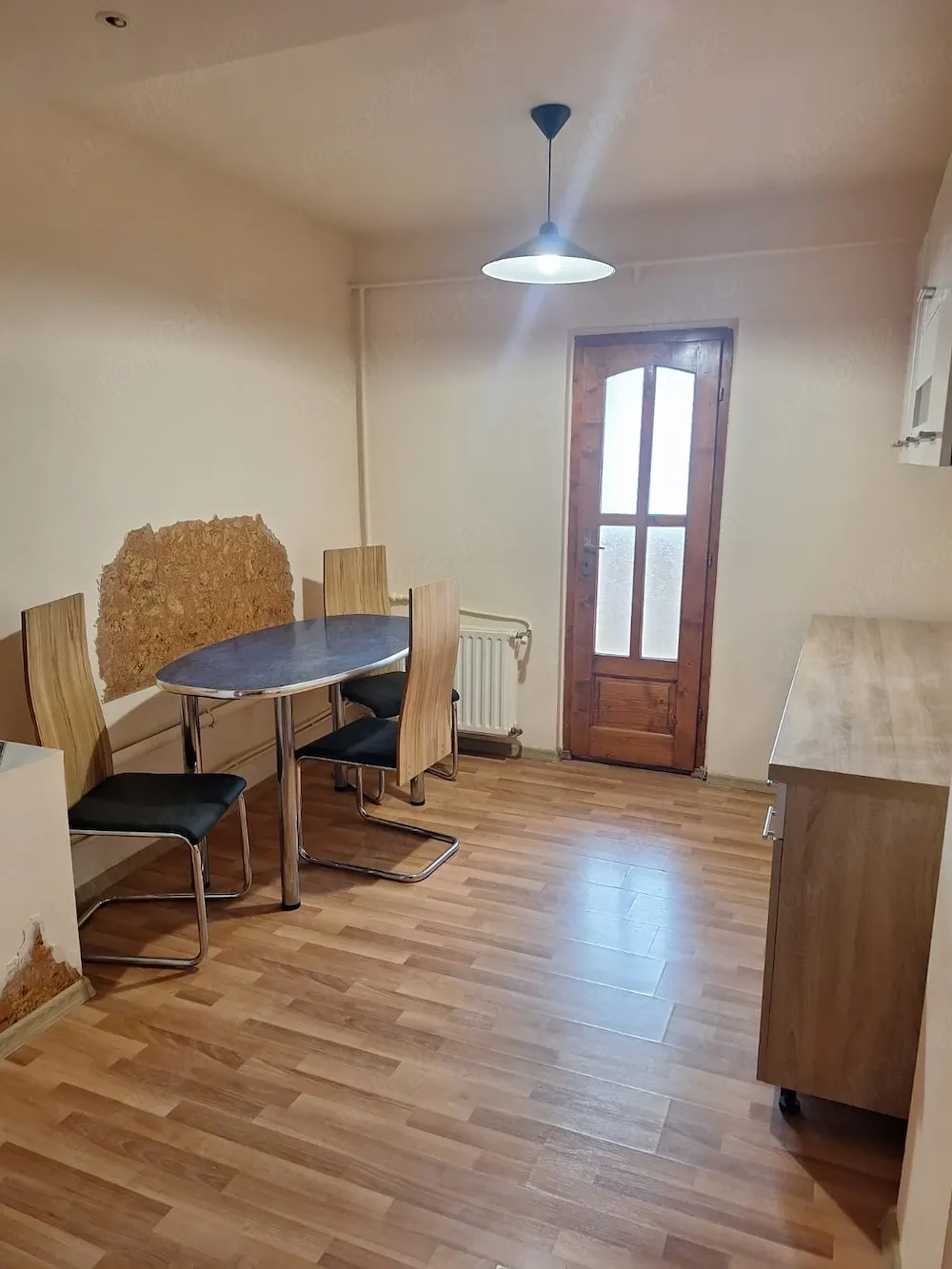 Inchiriez apartament cu 3 camere, xona Calea Aradului - imagine 1