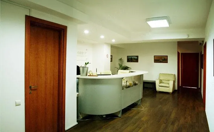 Apartament de vanzare adecvat pentru spațiu de birouri