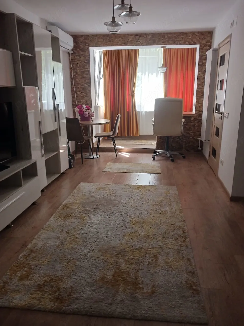 inchiriez garsoniera Dristor, 2 min metrou, bloc apartamente in spatele shaormeriei - imagine 1