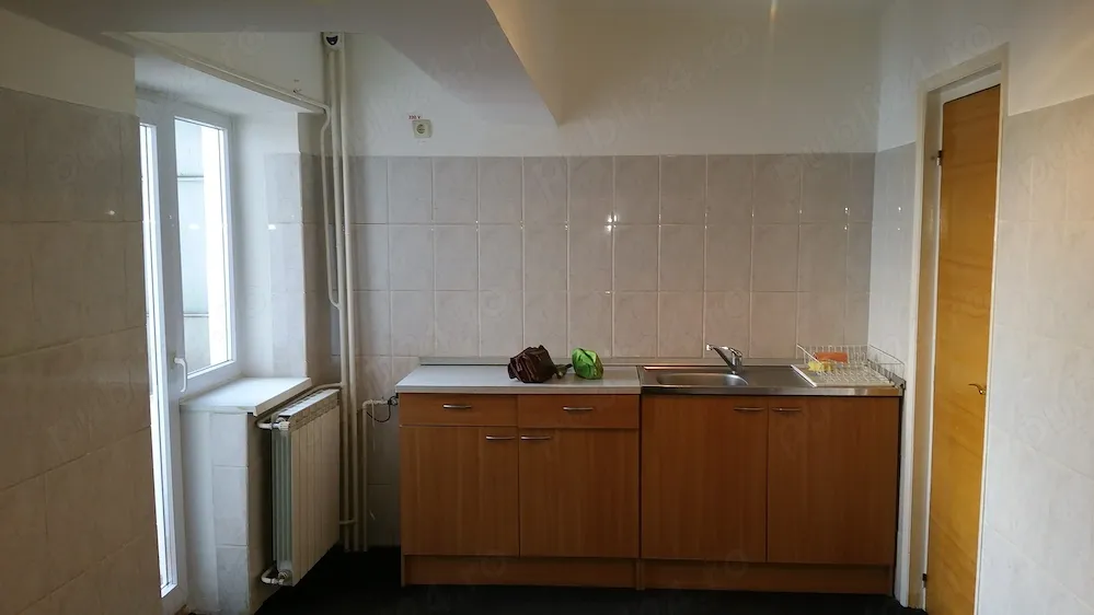 Duplex 4 camere si terasa acoperita - imagine 1