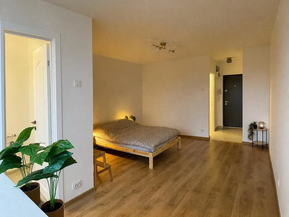 Garsonieră în Titan, renovată complet, cu priveliște superbă - imagine 1