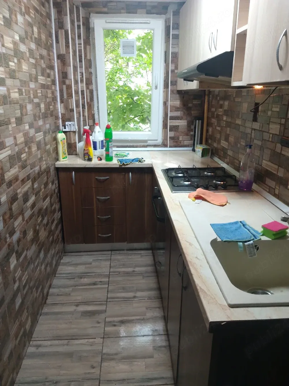 Proprietar inchiriez ap 2 cam