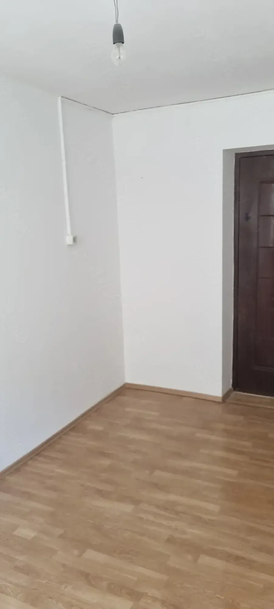 Camera camin, zona Bularga, parter, posibilitate baie proprie.
