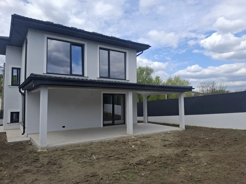 Mutare imediata! Casa de LUX superba construita si finisata impecabil! 4 camere dresing Bucium Visan