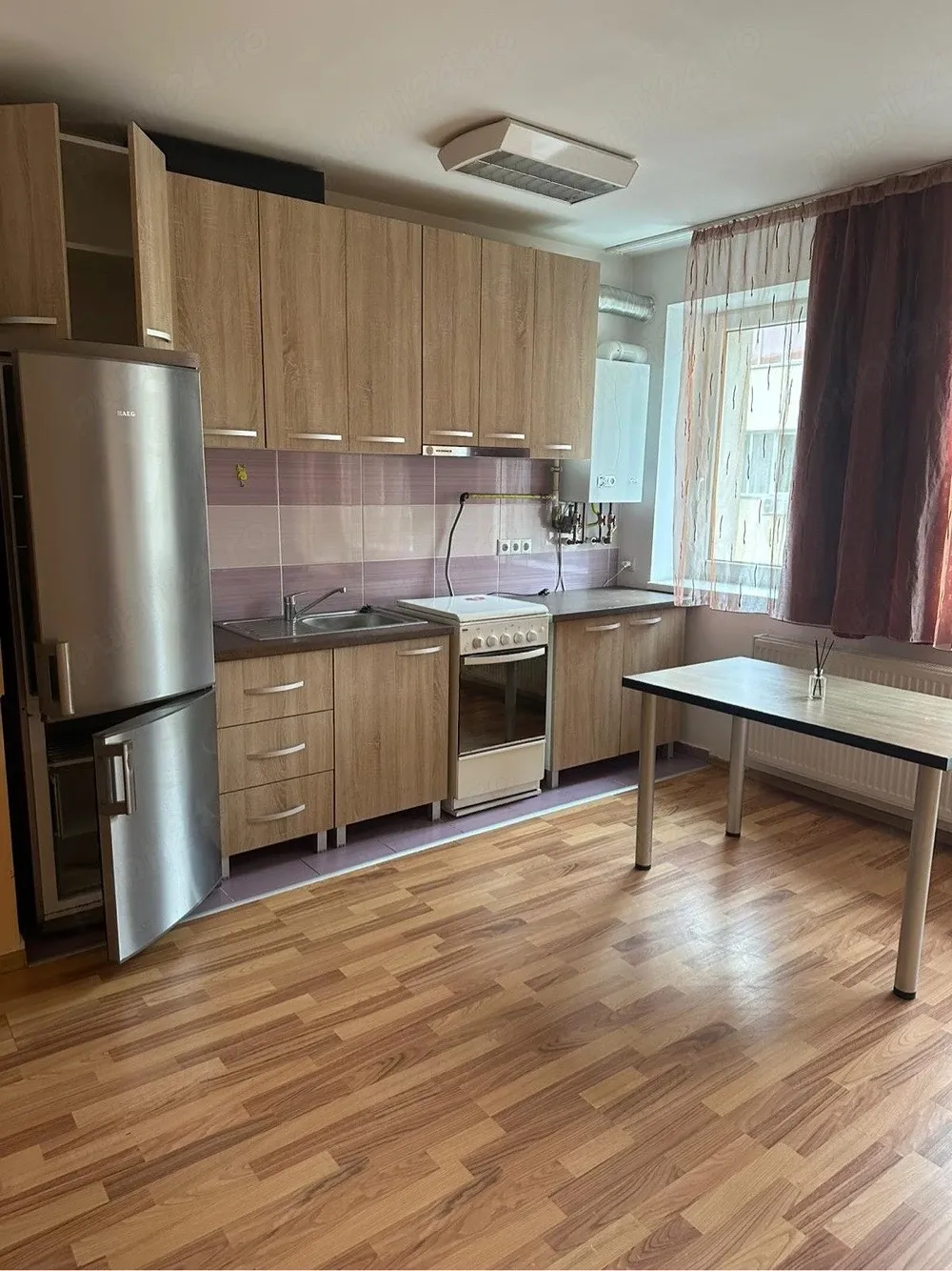 Apartament de inchiriat pe termen lung zona Universitatea de Nord cu parcare privată - imagine 1