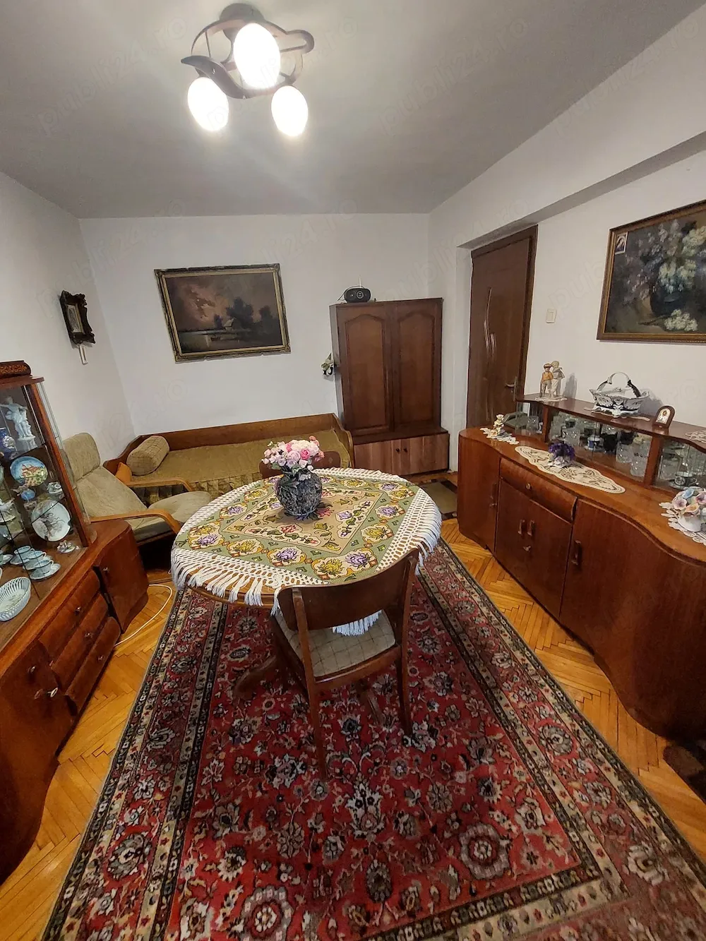 Garsonieră de vânzare   28 mp, zonă excelentă! - imagine 1