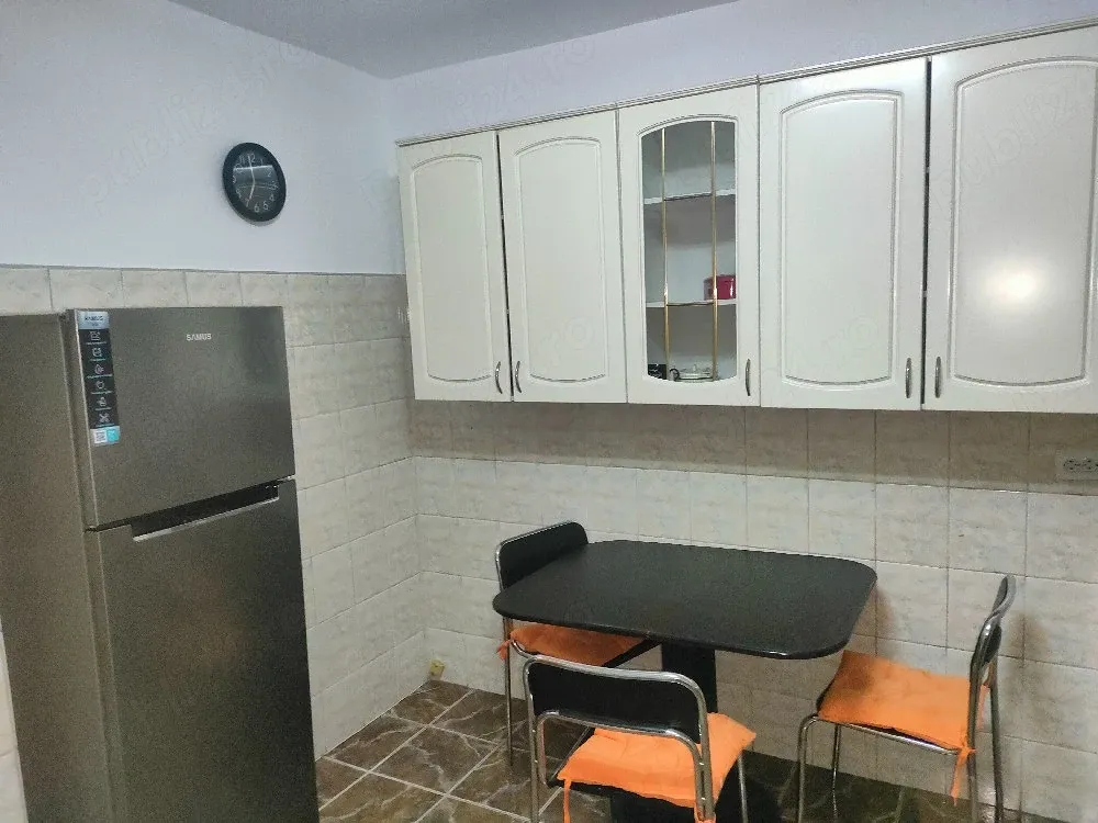 De vanzare apartament cu doua camere Brăilei zona BCR - imagine 1