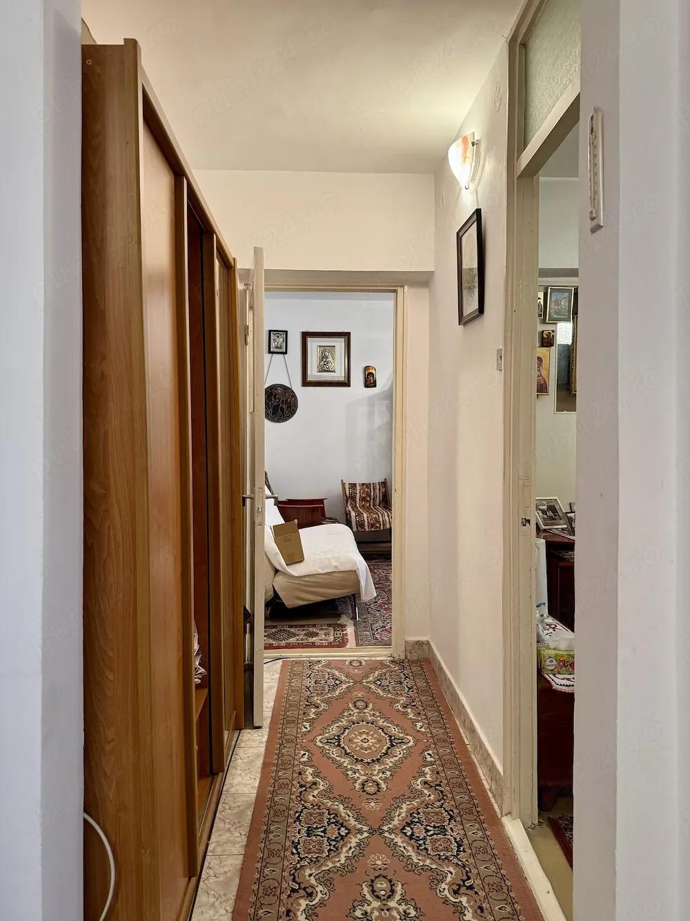 vand apartament 4 camere - imagine 1