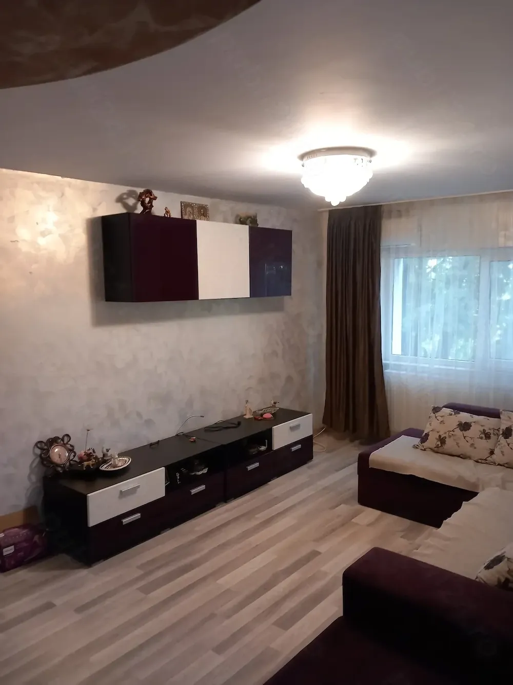 Apartament de închiriat!