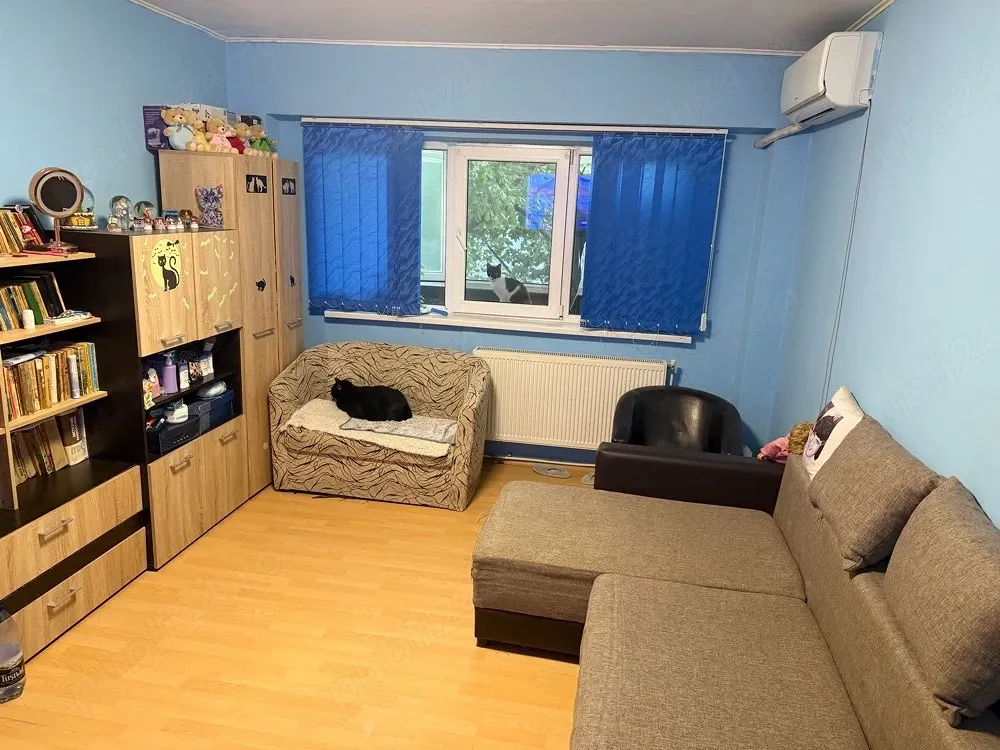 Vand apartament 3 camere, confort 1 - imagine 1