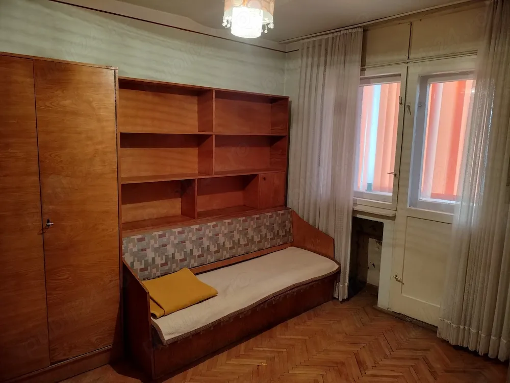 Apartament 3 camere Brândușa - imagine 1