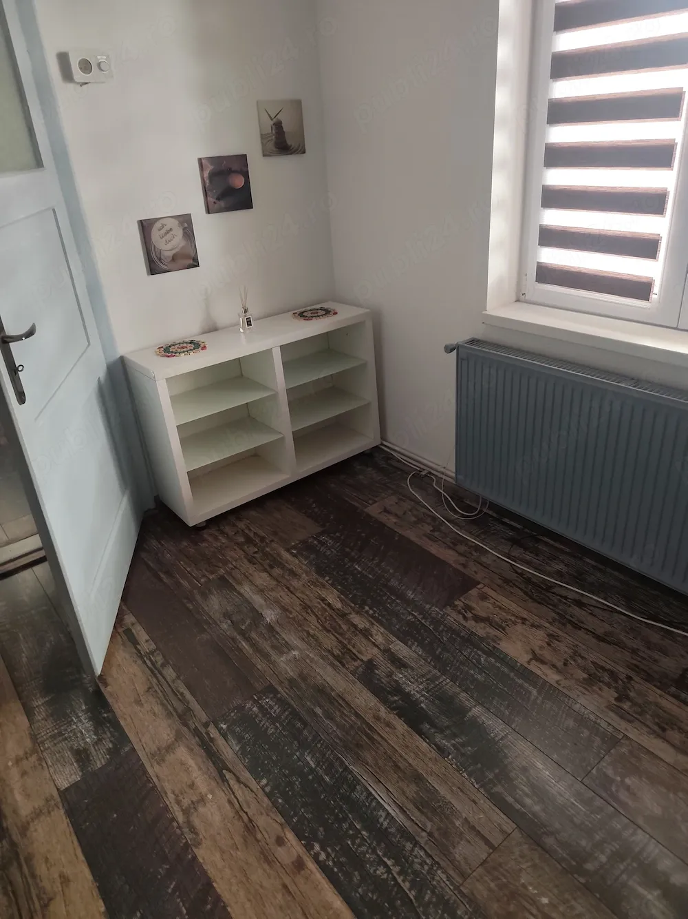 Închiriez garsoniera