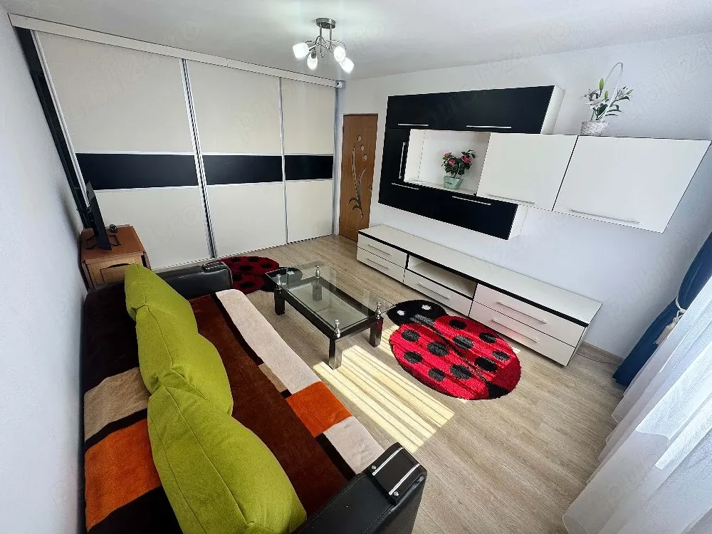 2 camere in zona Precista - Liceul Economic