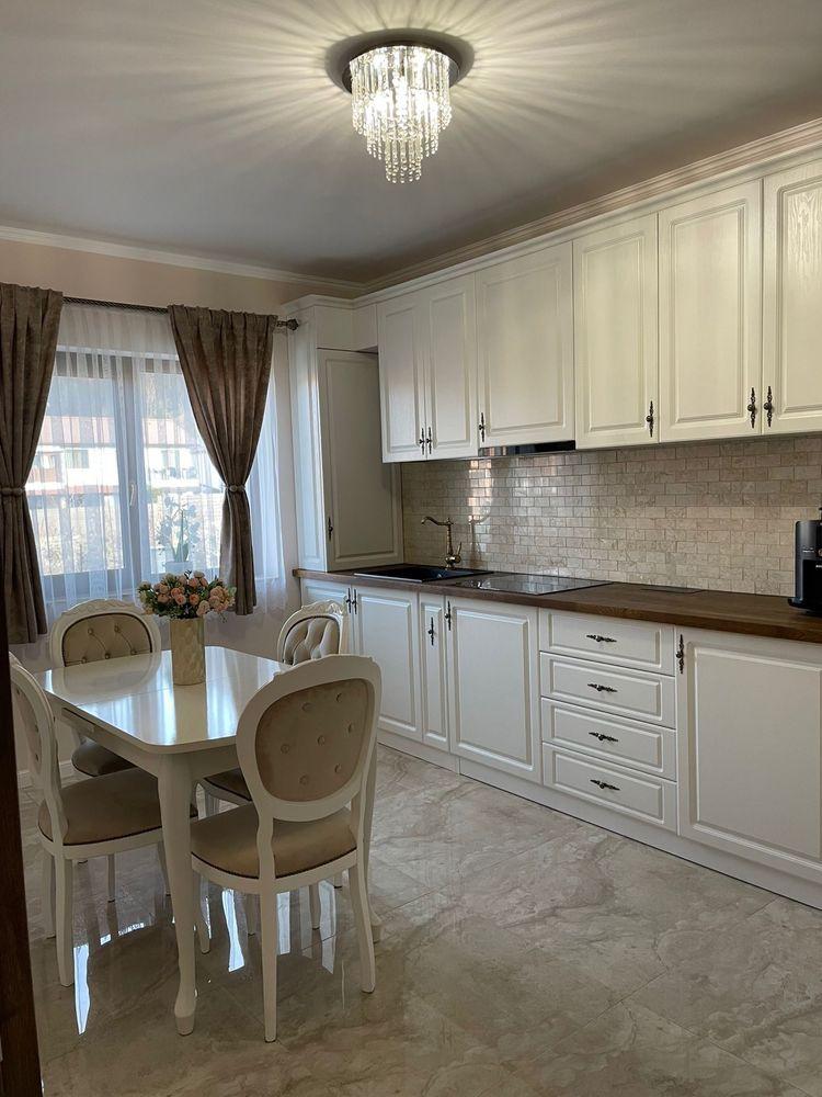 Duplex de Vanzare Floresti sub cetate