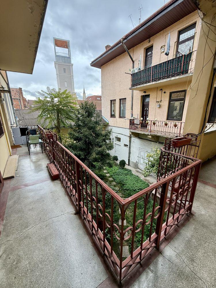 Inchiriere apartament pretabil pentru birou P-ta Mihai Viteazu, zona A
