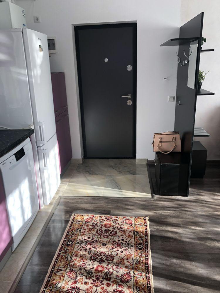 Inchiriez ap doua camere in Muzeul Apei