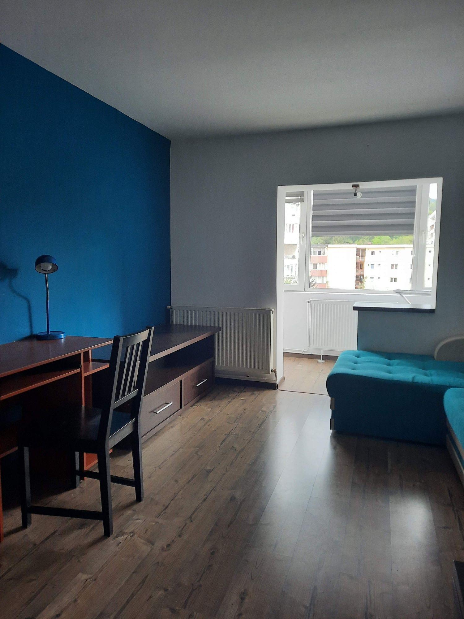 Ofer spre închiriere apartament 2 camere