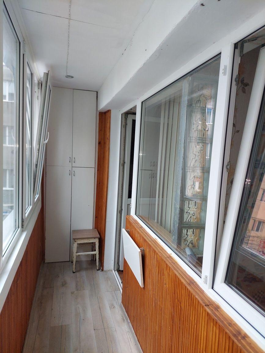 Inchiriez apartament  ghimbav