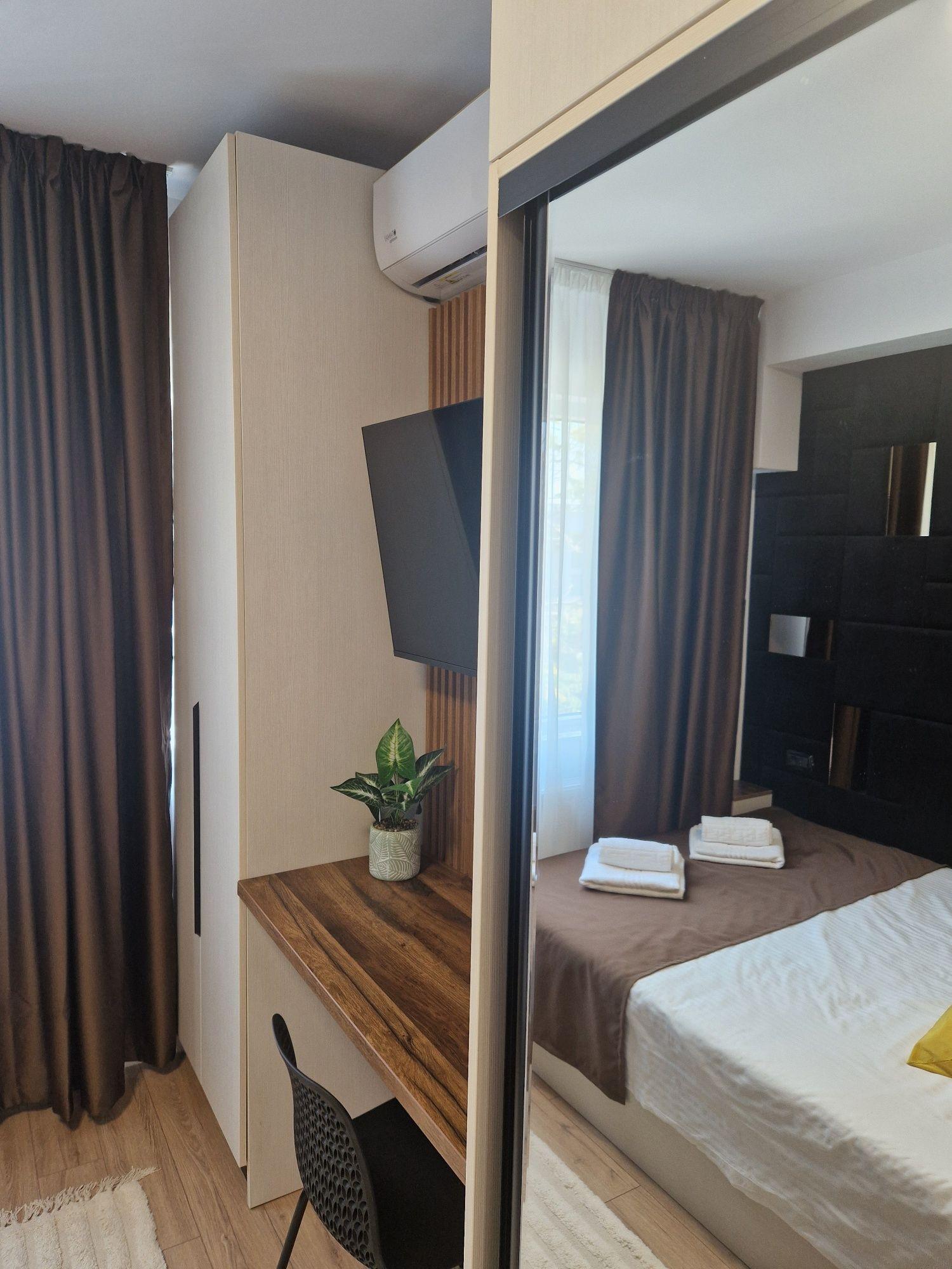 Studio lux Faleza Nord – mobilat complet, termen lung