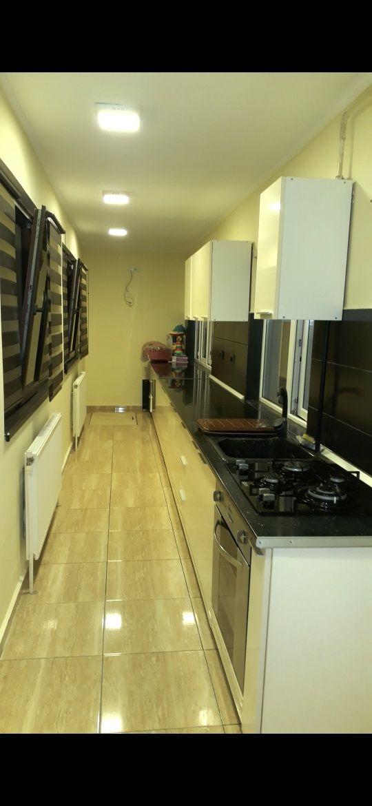 Închiriez apartament tomis 3