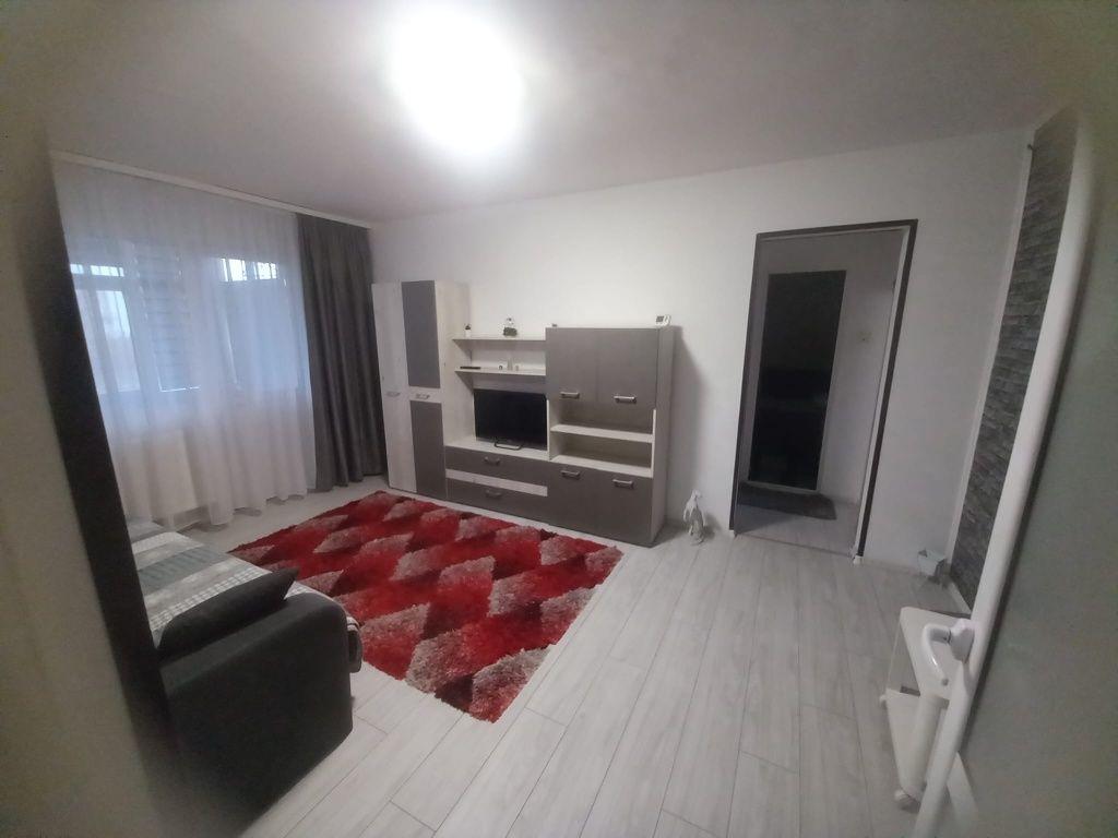 De Inchiriat Apartament cu 2 camere
