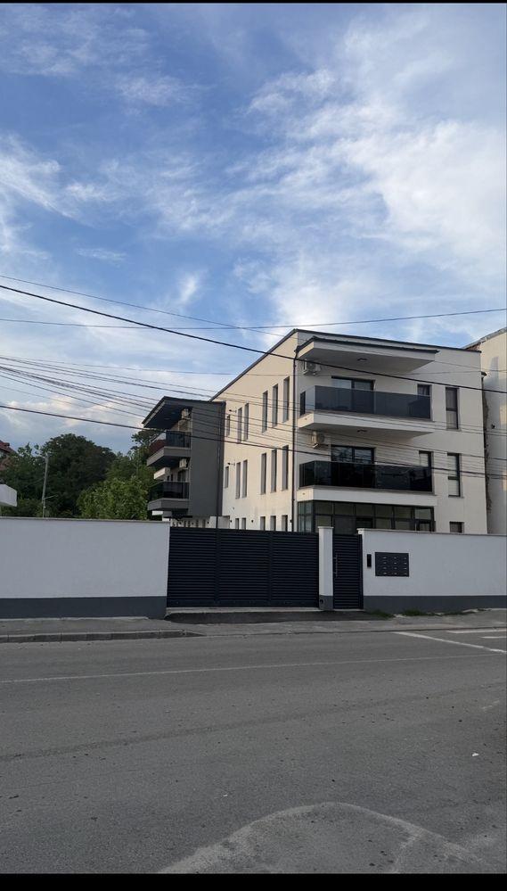 Inchiriere apartament, bloc nou , 2 locuri de parcare