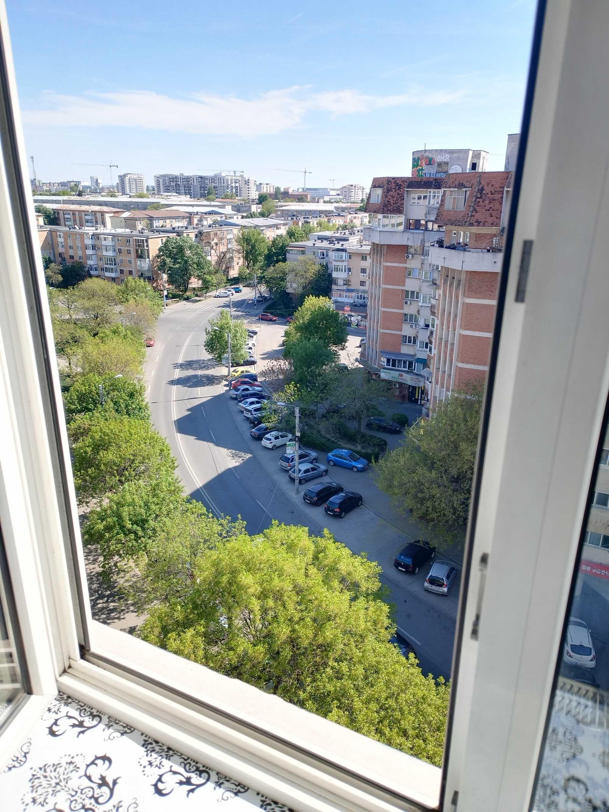 Inchiriez Apartament