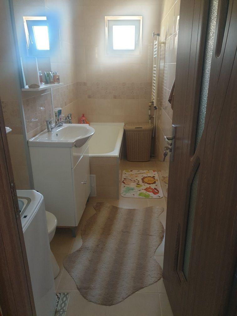 Apartament 2 camere de vanzare