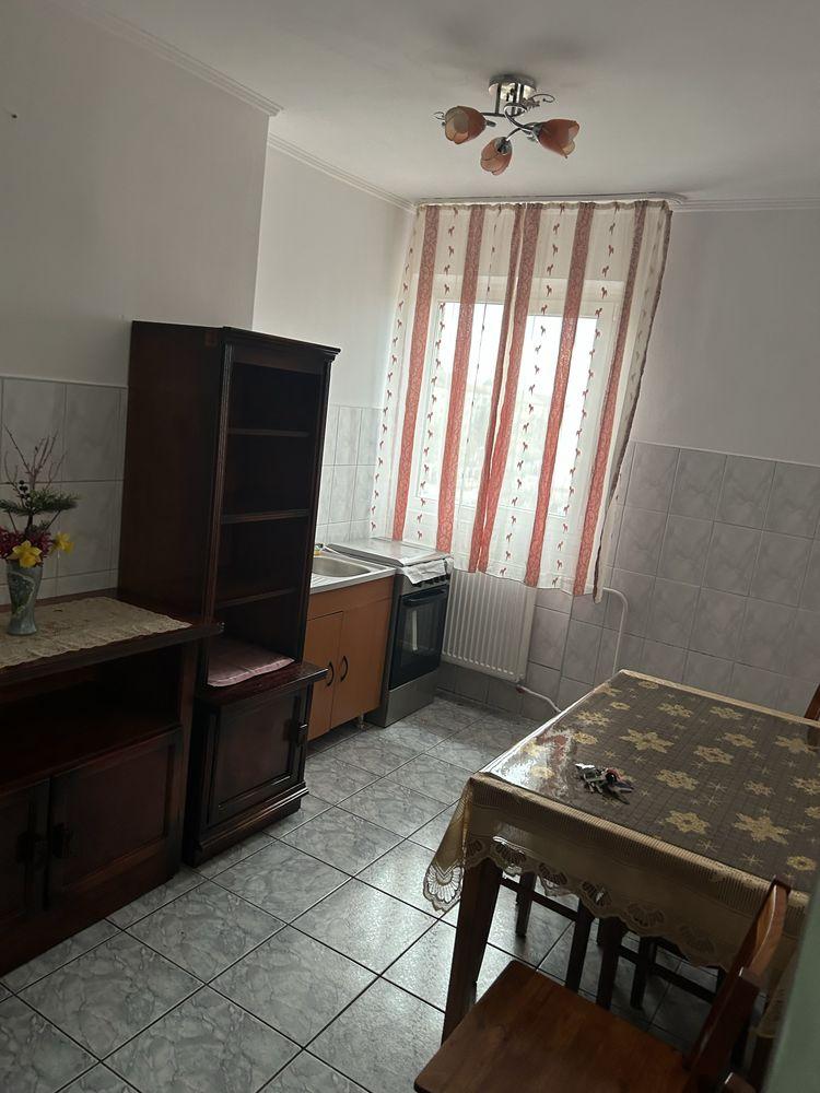 Apartament de inchiriat