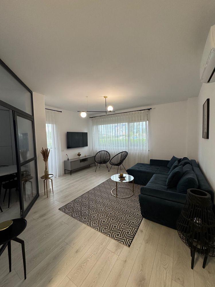 Inchiriez apartament in West Residence