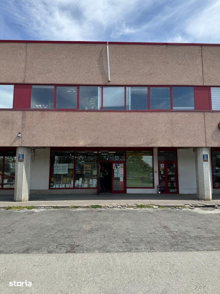Spațiu comercial de vânzare Oradea Ioșia, 738 mp, showroom și depozit - imagine 1