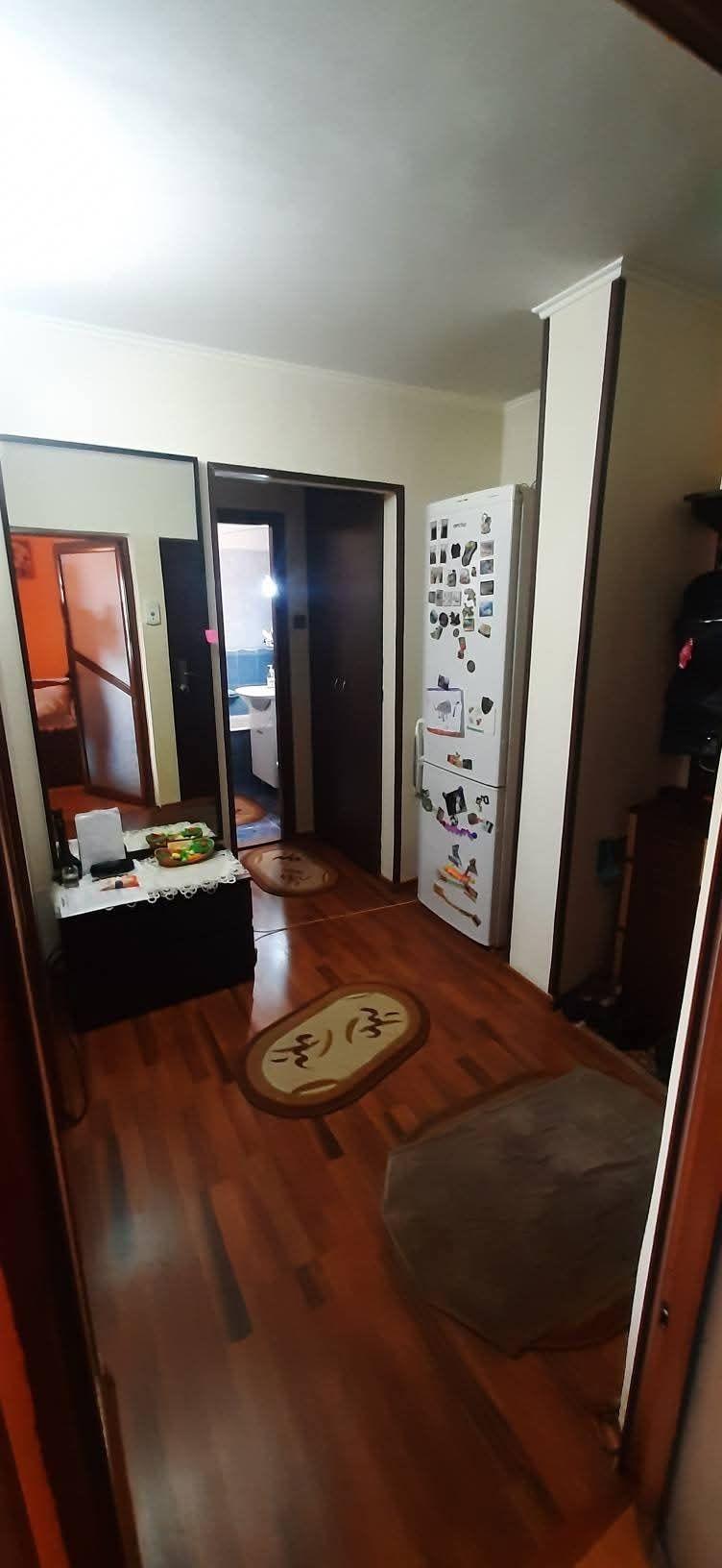 Vand apartament 2 camere Mihai Bravu Ploiesti - imagine 1