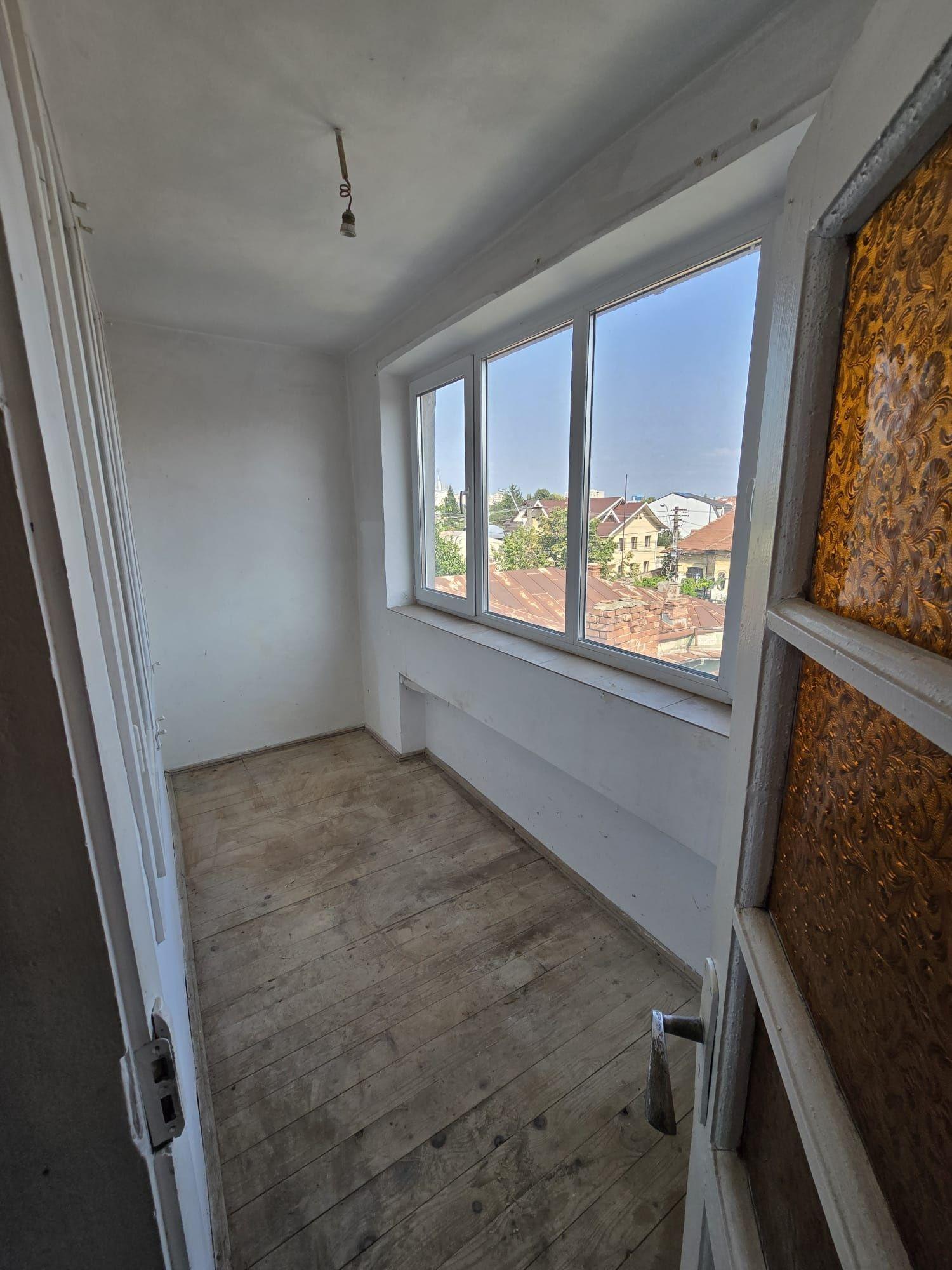 Apartament 4 camere zona centrala Ploiesti - imagine 1